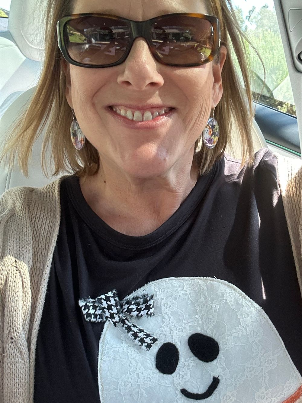 Ellen of Auburn Sewing Studio in a ghost applique tee